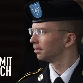 Chelsea Manning trans mit Laibach