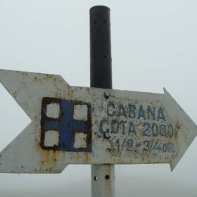 Sign to Moldoveanu